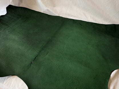 猪革(ヌメ)グリーンカラー　Bランク81ds　1.6ｍｍ銀面あり　税込み価格　