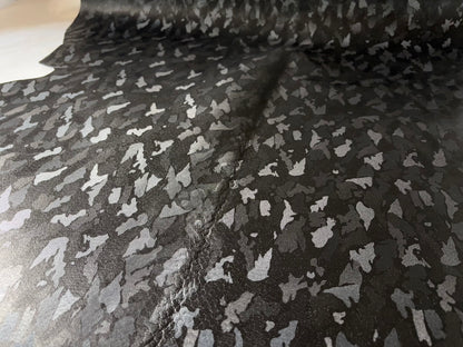 猪革(ヌメ)迷彩　ブラックカラー　Bランク　65ds1.5ｍｍ銀面あり　税込み価格　