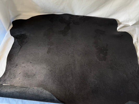 ②猪革(ヌメ)ブラックカラー　Bランク85ds　1.5ｍｍ銀面あり　税込み価格　擦れあり