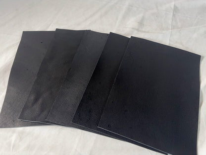 カットレザー１枚　ツキノワグマ　Aランク　A４サイズ