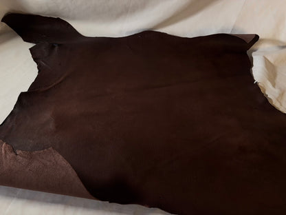 熊革(ツキノワグマ)ブラウンカラー　1.7㎜　54ds　Aランク　靴用