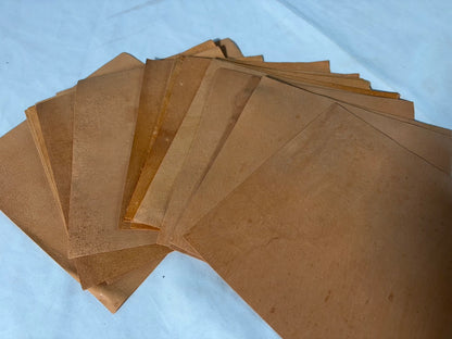 鹿革の折り紙　キャメルカラー　大サイズ　15㎝×15㎝サイズ