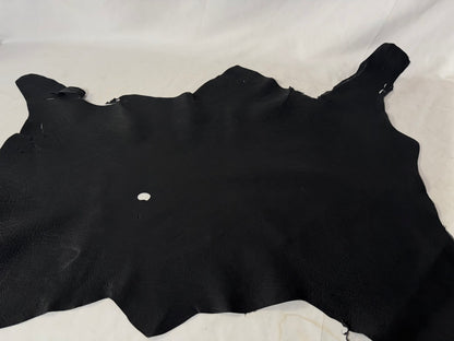 シカ革(ヌメ)ソフトタイプ　ブラックカラー　レザーAランク39ds　1ｍｍ　銀面あり