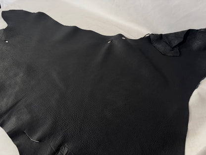 シカ革(ヌメ)ソフトタイプ　ブラックカラー　レザーAランク51ds　1.5ｍｍ　銀面あり