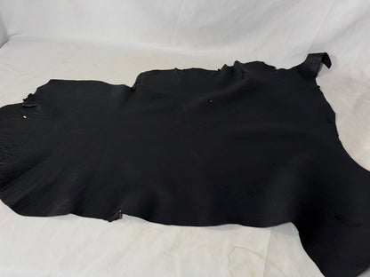 シカ革(ヌメ)ソフトタイプ　ブラックカラー　レザーAランク38ds　1ｍｍ　銀面あり