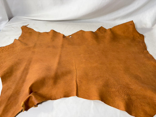 シカ革(ヌメ)ソフトタイプ　キャメルカラー　レザーAランク44ds　1.2ｍｍ　銀面あり