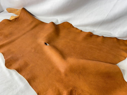 シカ革(ヌメ)ソフトタイプ　キャメルカラー　レザーAランク51ds　2ｍｍ　銀面あり