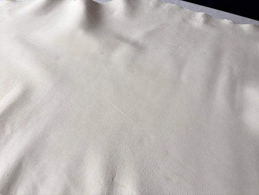 弓道用(試作品)シカ革セ ーム革ヌバック　ライトタイプ　　生成りカラーレザーAランク　54ds　1.6㎜