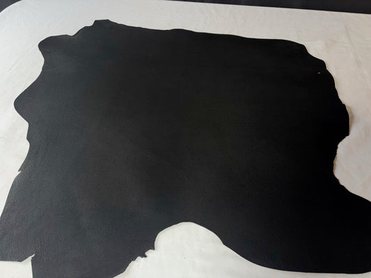 猪革(ヌメ)　ブラックカラー　Aランク35ds　1.5ｍｍ銀面あり　税込み価格 　